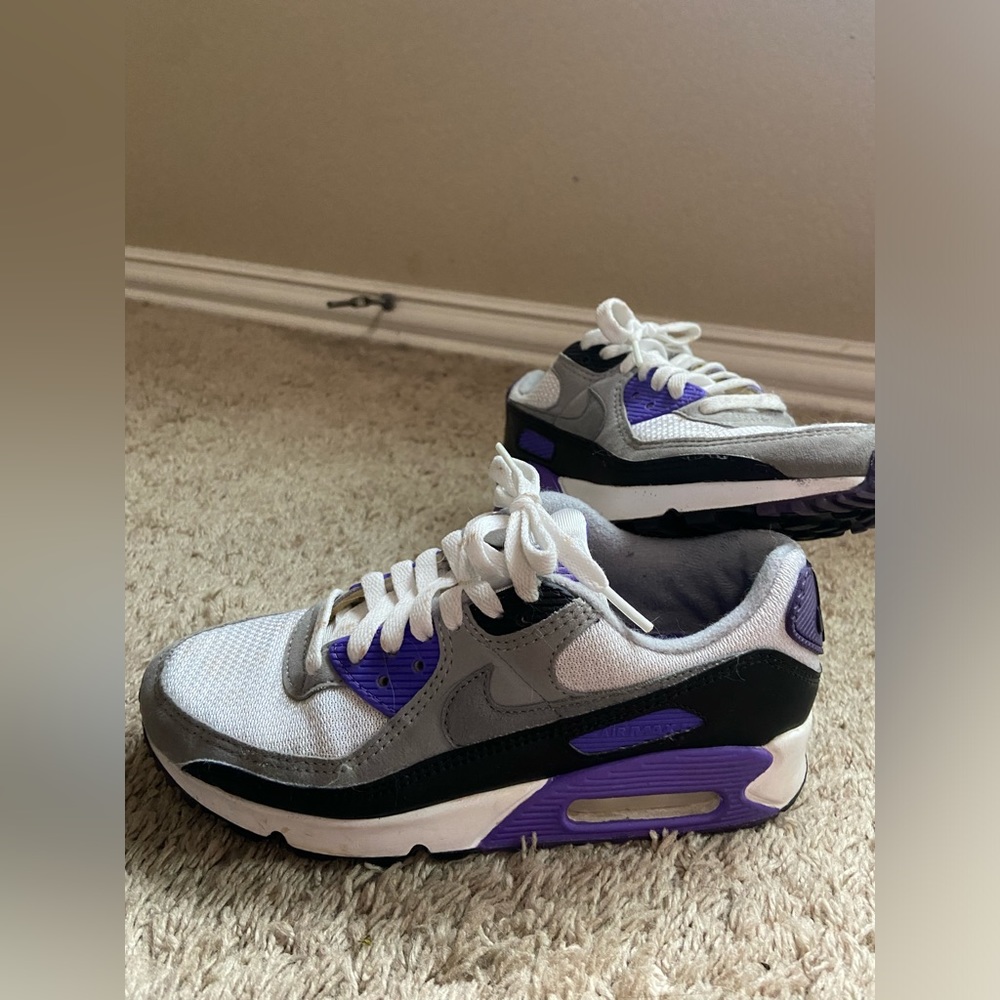 Nike Airmax 90 “Hyper Grape”